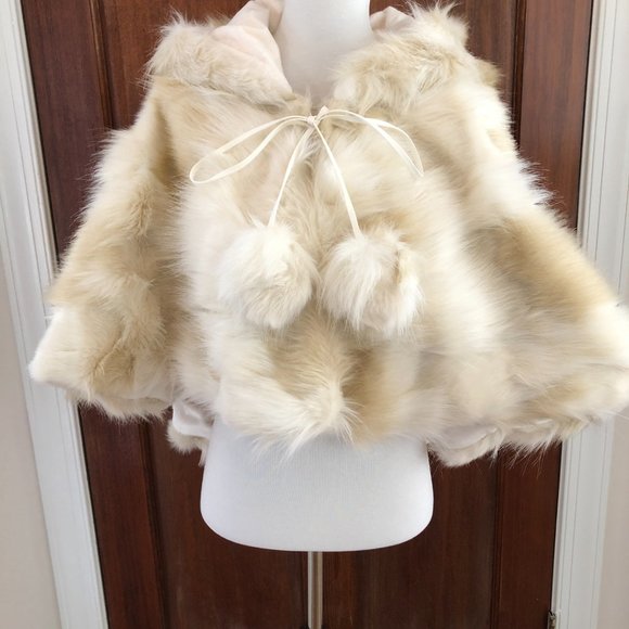 Furrocious Faux Fur Capelet in Faun - New - Burning Man Playa Wear Cape Coat - Picture 3 of 11
